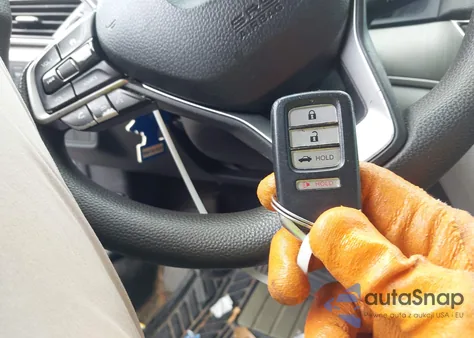 2018 Honda Accord Lx z USA, uszkodzony, nr VIN 1HGCV1F10JA194837